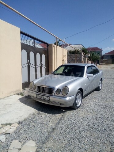 Mercedes E 230 1997, 352,300 km - 2.3 l - Bakı