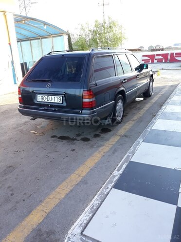 Mercedes E 250 1995, 634,000 km - 2.5 l - Bakı
