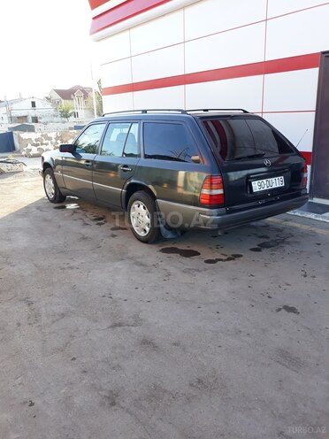 Mercedes E 250 1995, 634,000 km - 2.5 l - Bakı