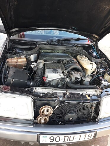Mercedes E 250 1995, 634,000 km - 2.5 l - Bakı