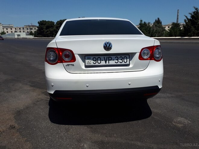 Volkswagen Jetta 2008, 130,000 km - 1.6 l - Bakı