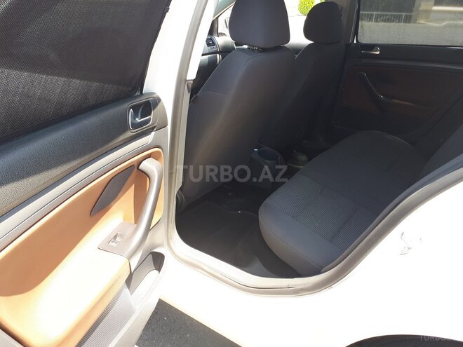 Volkswagen Jetta 2008, 130,000 km - 1.6 l - Bakı