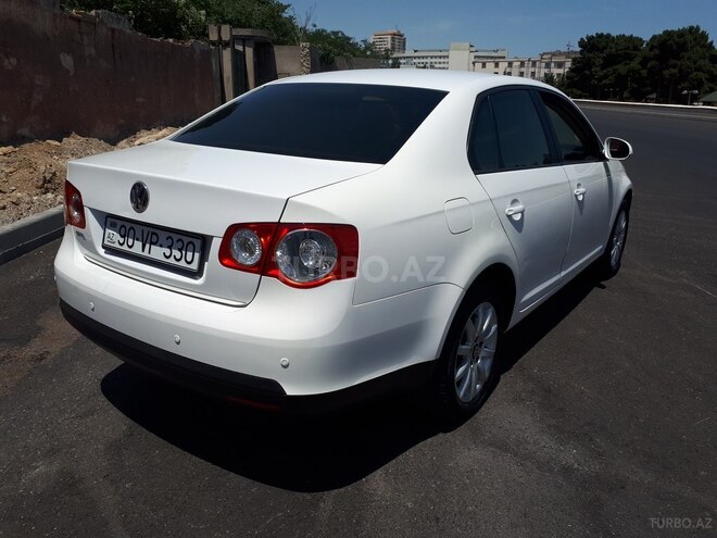 Volkswagen Jetta 2008, 130,000 km - 1.6 l - Bakı