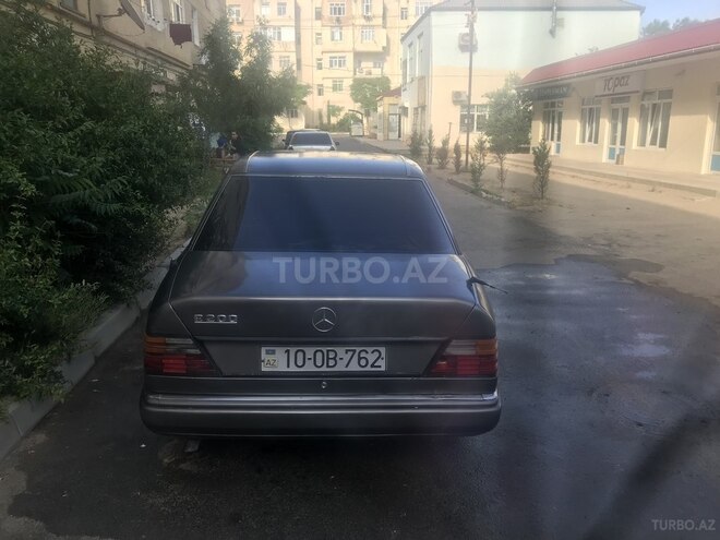 Mercedes E 200 1991, 970,000 km - 2.0 l - Bakı