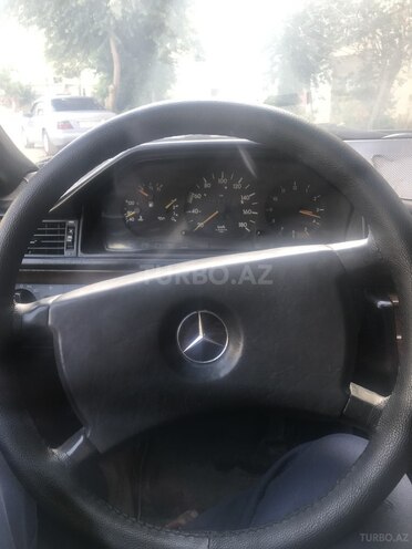 Mercedes E 200 1991, 970,000 km - 2.0 l - Bakı