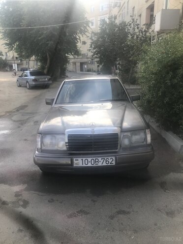 Mercedes E 200 1991, 970,000 km - 2.0 l - Bakı