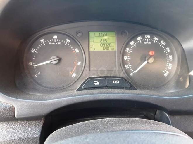 Skoda Praktik 2011, 189,300 km - 1.4 l - Bakı