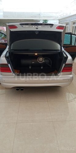 Mercedes E 320 2001, 344,000 km - 3.2 l - Şəmkir