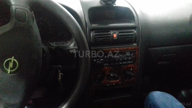 Opel Astra 1998, 290,000 km - 2.0 l - Bakı