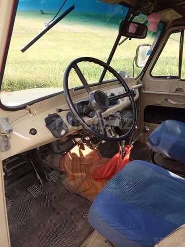 UAZ 469 1990, 17,000 km - 0.3 l - Yardımlı