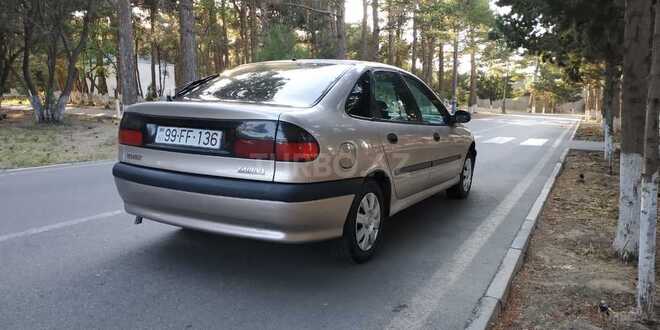 Renault Laguna 1995, 175,868 km - 2.0 l - Sumqayıt