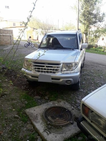 Mitsubishi Pajero io 2002, 250,000 km - 2.0 l - Beyləqan