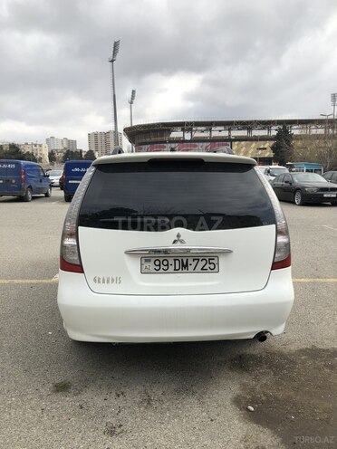 Mitsubishi Grandis 2007, 95,000 km - 2.4 л - Bakı