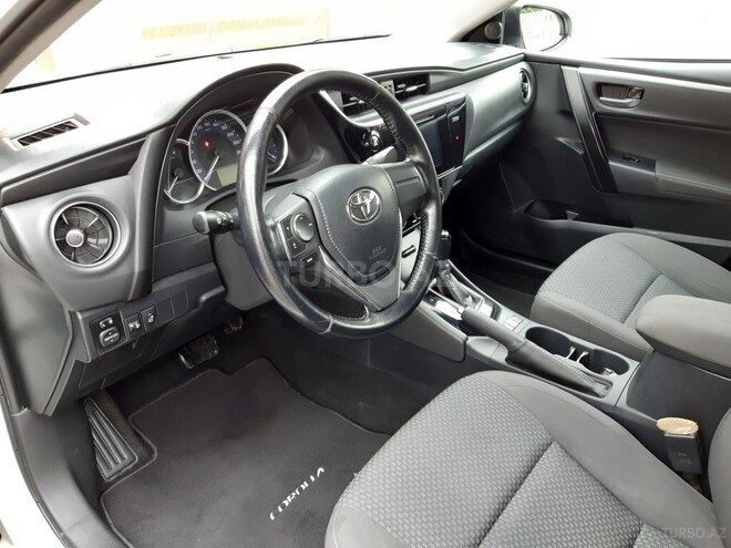 Toyota Corolla 2017, 59,000 km - 1.6 l - Gəncə