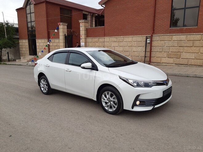 Toyota Corolla 2017, 59,000 km - 1.6 l - Gəncə