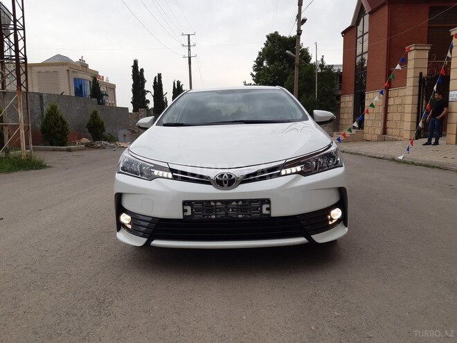 Toyota Corolla 2017, 59,000 km - 1.6 l - Gəncə