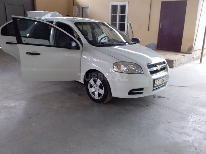 Chevrolet Aveo 2011, 137,000 km - 1.4 l - Şirvan