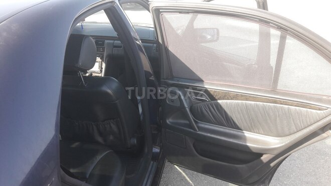 Mercedes E 230 1997, 352,388 km - 2.3 л - Xırdalan