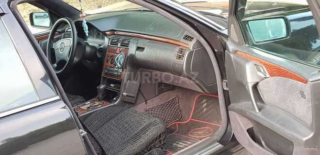 Mercedes E 240 1998, 240,000 km - 2.4 l - Bakı
