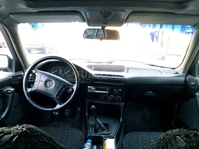 BMW 520 1991, 300,000 km - 2.0 l - Bakı