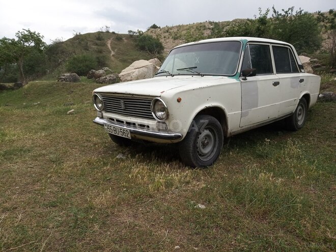 LADA (VAZ) 21011 1977, 250,000 km - 1.5 l - Şəki