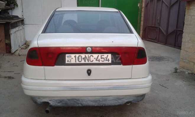 Volkswagen Polo 1995, 300,000 km - 0.2 l - Bakı