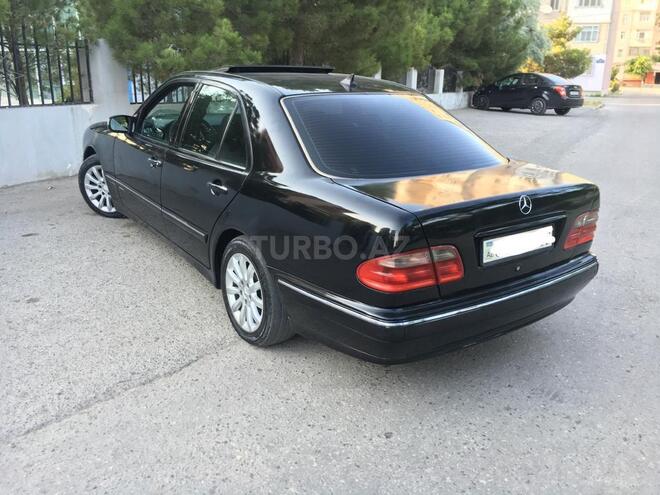Mercedes E 280 2000, 212,450 km - 2.8 л - Sumqayıt
