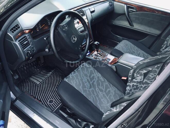 Mercedes E 280 2000, 212,450 km - 2.8 л - Sumqayıt
