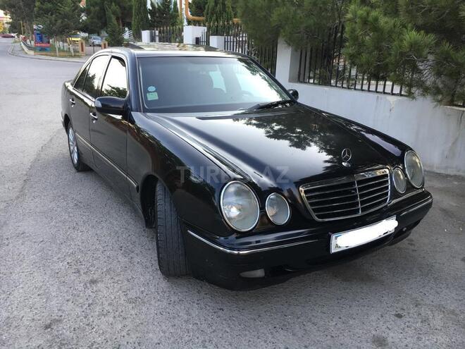 Mercedes E 280 2000, 212,450 km - 2.8 л - Sumqayıt