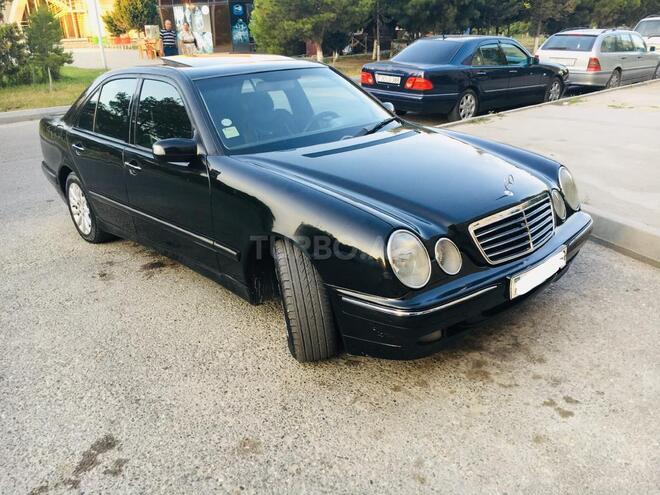 Mercedes E 280 2000, 212,450 km - 2.8 л - Sumqayıt