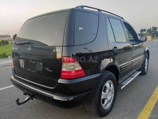Mercedes ML 270 2000, 299,000 km - 2.7 л - Bakı