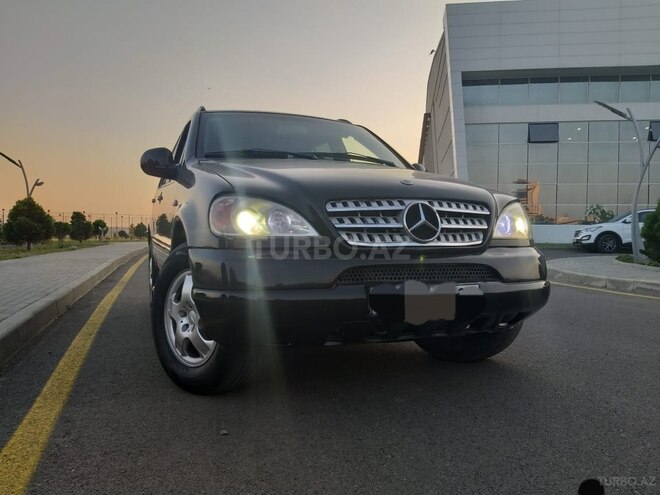 Mercedes ML 270 2000, 299,000 km - 2.7 л - Bakı