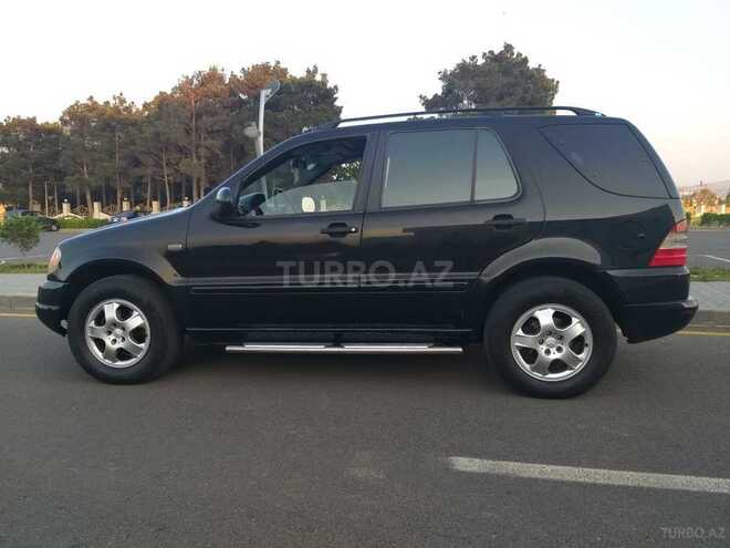 Mercedes ML 270 2000, 299,000 km - 2.7 л - Bakı