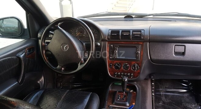 Mercedes ML 270 2000, 299,000 km - 2.7 л - Bakı