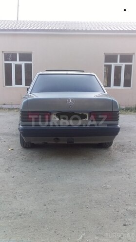 Mercedes 190 1989, 245,000 km - 2.0 л - Şirvan