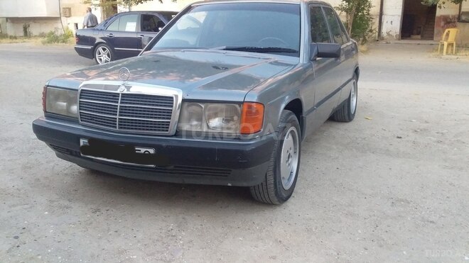 Mercedes 190 1989, 245,000 km - 2.0 л - Şirvan