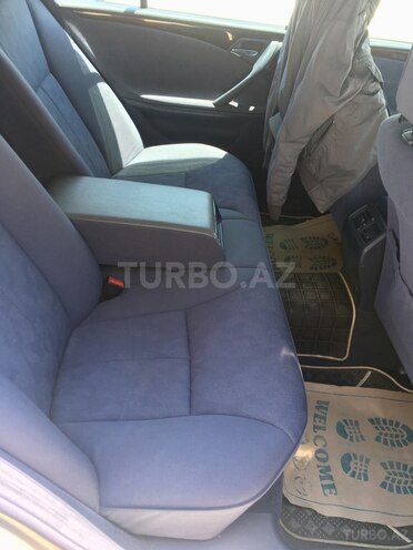 Mercedes E 270 2001, 347,876 km - 2.7 l - Bakı