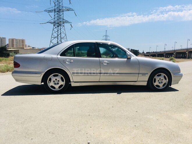 Mercedes E 270 2001, 347,876 km - 2.7 l - Bakı