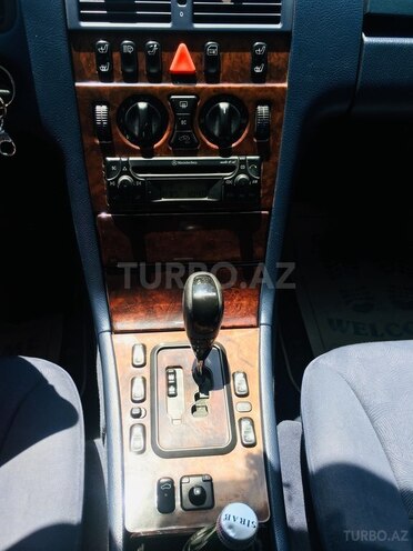 Mercedes E 270 2001, 347,876 km - 2.7 l - Bakı