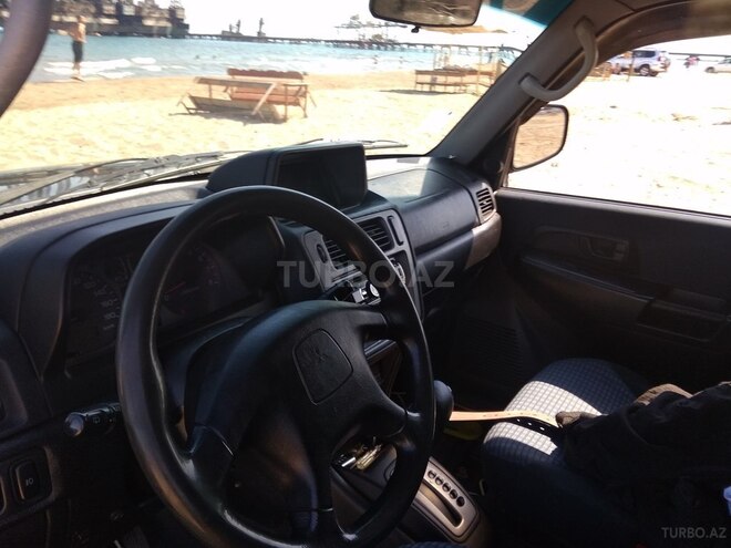 Mitsubishi Pajero io 2000, 253,000 km - 2.0 л - Bakı