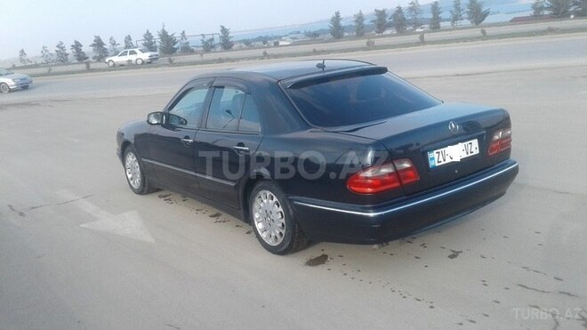 Mercedes E 320 2000, 324,250 km - 3.2 l - Bakı