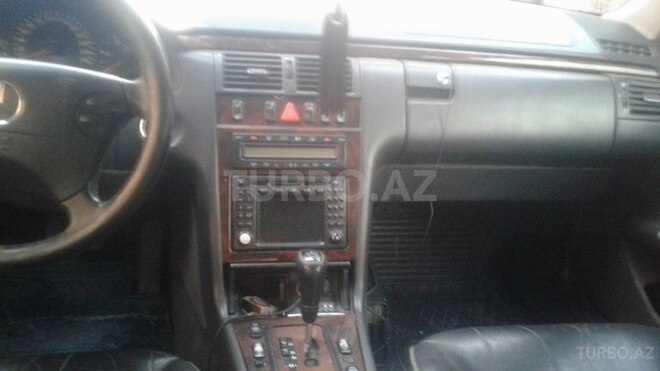 Mercedes E 320 2000, 324,250 km - 3.2 l - Bakı