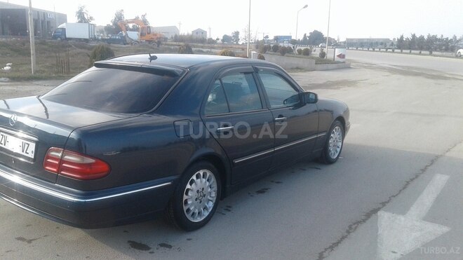 Mercedes E 320 2000, 324,250 km - 3.2 l - Bakı