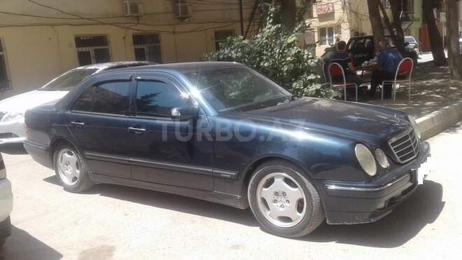 Mercedes E 320 2000, 380,200 km - 3.2 l - Bakı