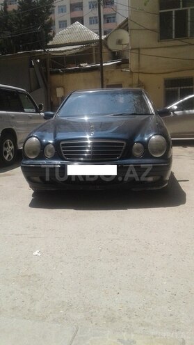 Mercedes E 320 2000, 380,200 km - 3.2 l - Bakı