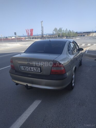 Opel Vectra 1998, 260,000 km - 1.6 l - Bakı