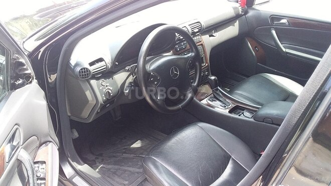 Mercedes C 240 2004, 220,000 km - 2.6 l - Sumqayıt