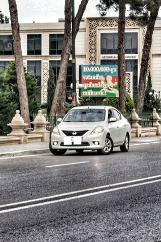 Nissan Sunny 2013, 180,000 km - 0.2 л - Bakı