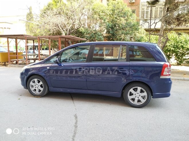 Opel Zafira 2008, 248,000 km - 1.7 l - Bakı