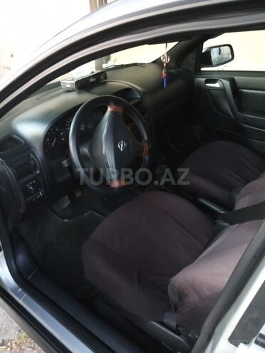 Opel Astra 2001, 223,000 km - 2.0 l - Bakı